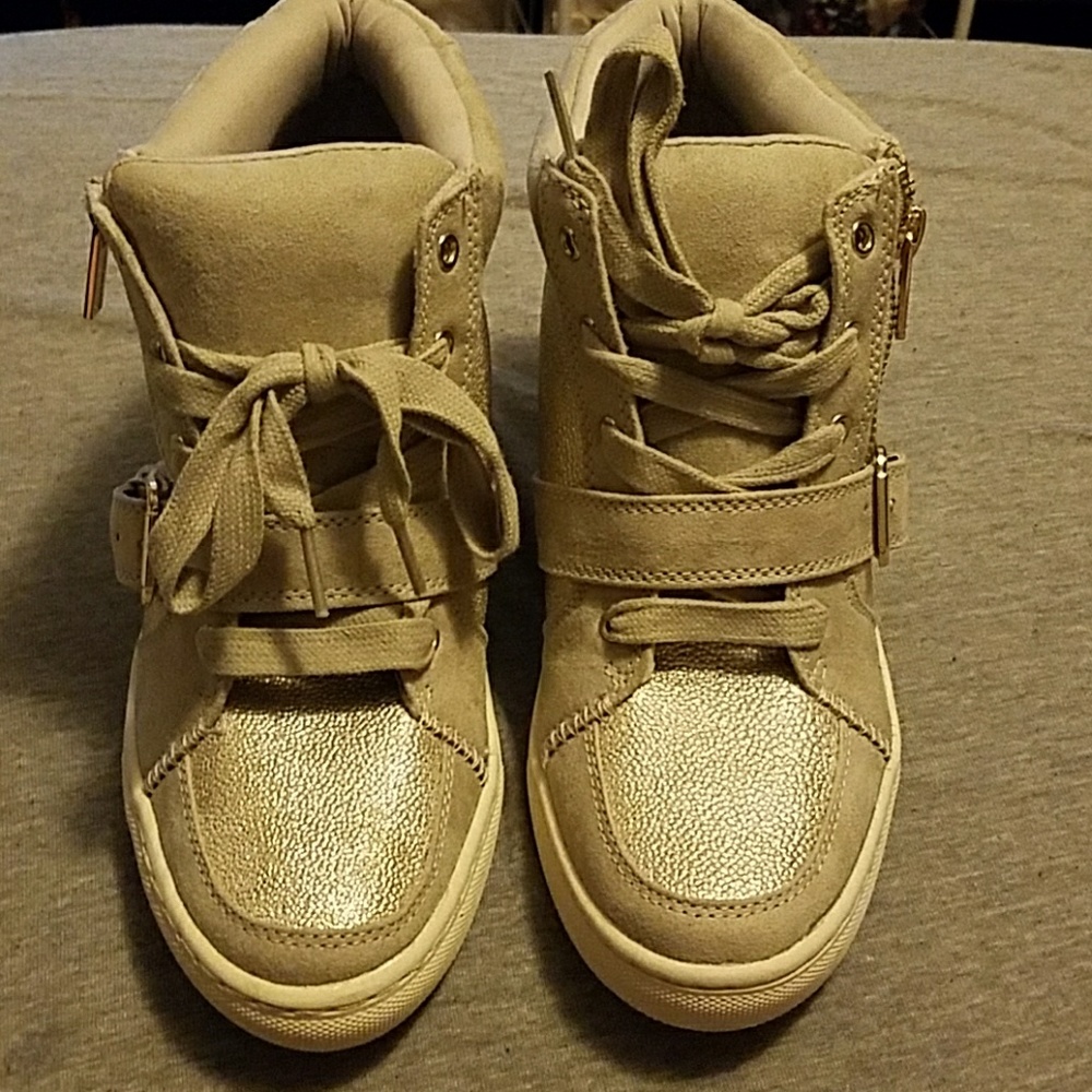 Jennifer Lopez/Kohl's  - High Top sneaker